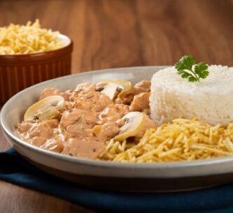 Strogonoff de Pollo