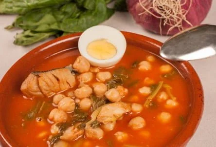 garbanzos con bacalao