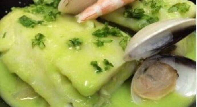 Receta de merluza en salsa verde, paso a paso y deliciosa