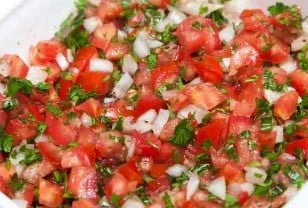 pebre a la chilena
