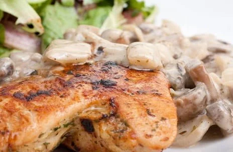 pollo con champiñones