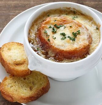sopa de cebolla