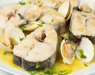 merluza a la marinera